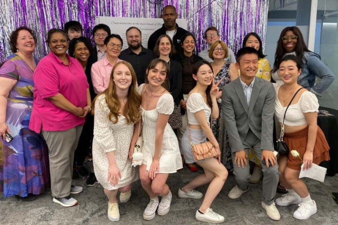 grad party group pic