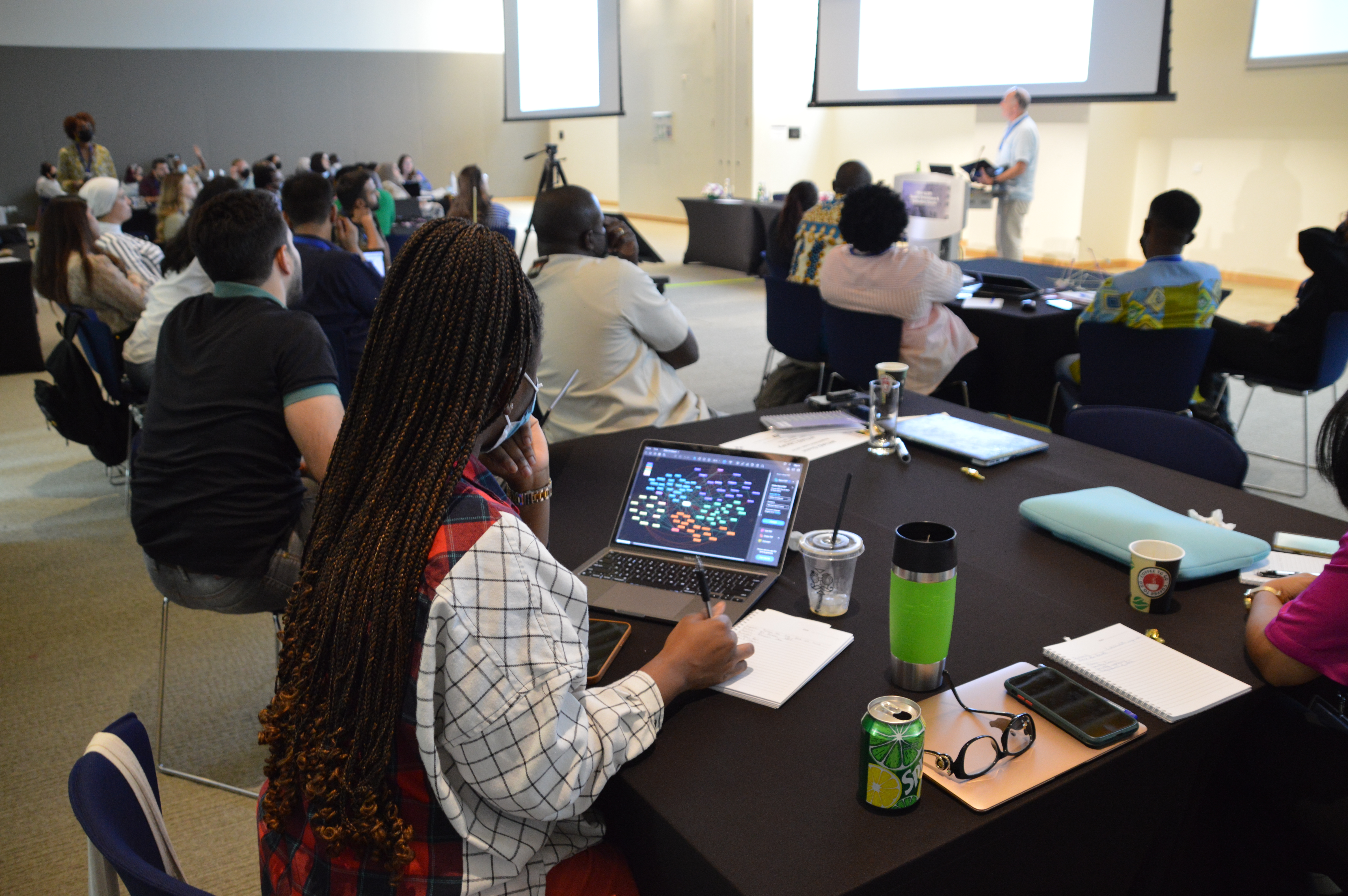 Students in GLIDE course